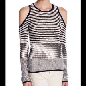 ROMEO & JULIET COUTURE OPEN KNIT TOP - L